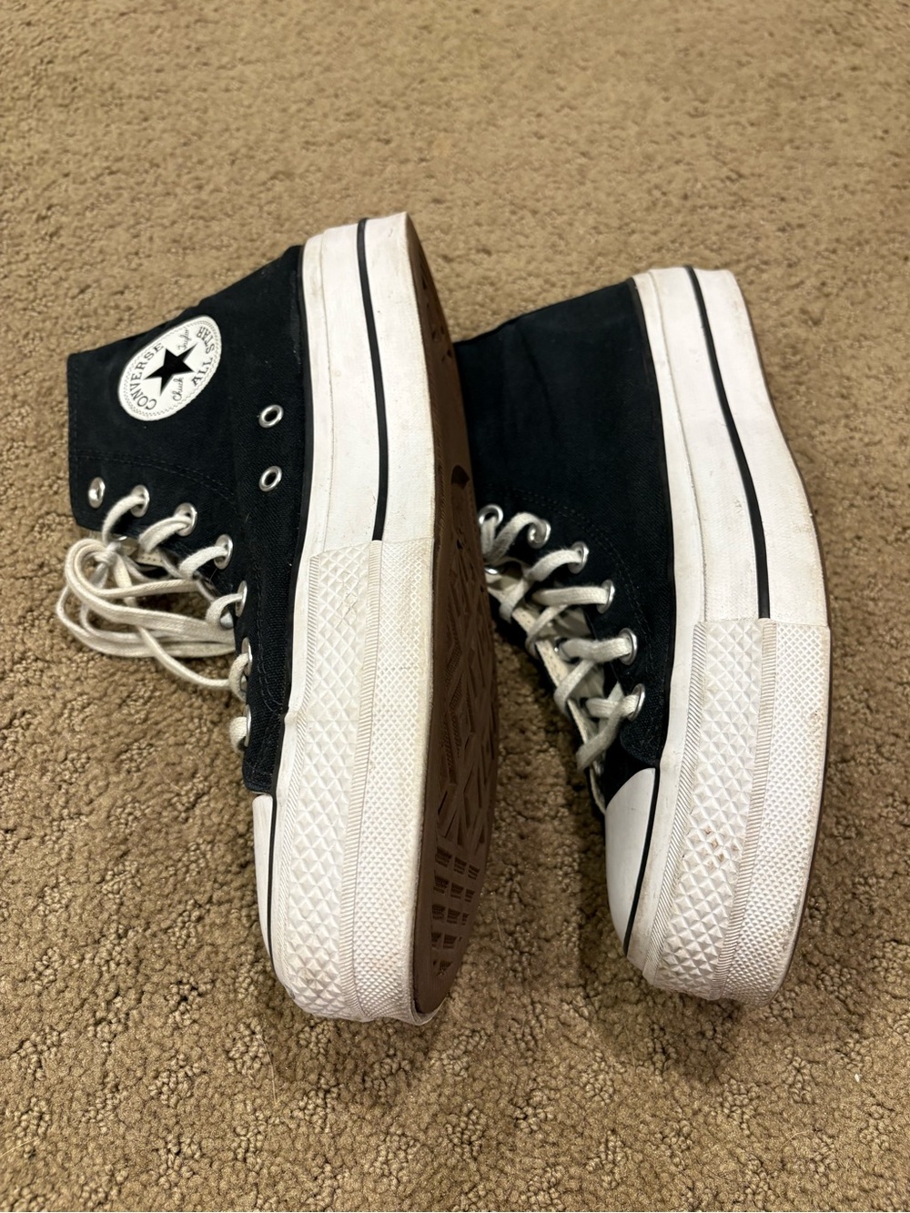 Converse Platform Women’s 9 - Picture 2 of 6
